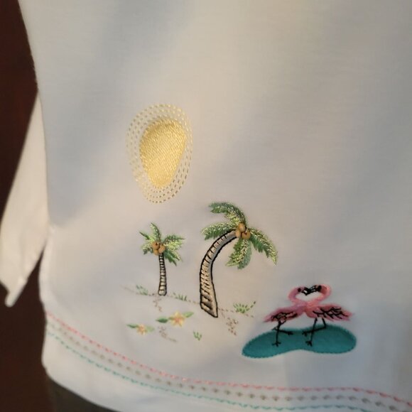 Alfred Dunner PM White Embroidered Flamingo & Palm Trees Cotton Blend Short Slee - Picture 5 of 10